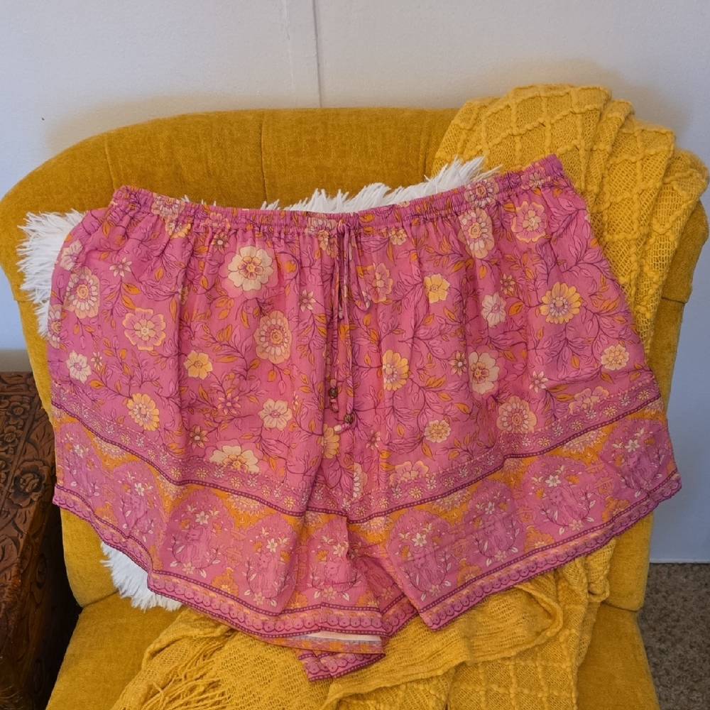 Spell and The Gypsy Utopia Shorts XL Like New